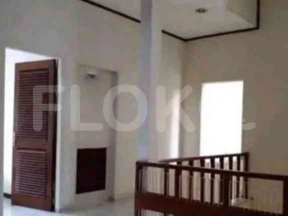 Dijual Rumah 5 BR, Luas 150 m2 di Sektor 1, Bintaro 3