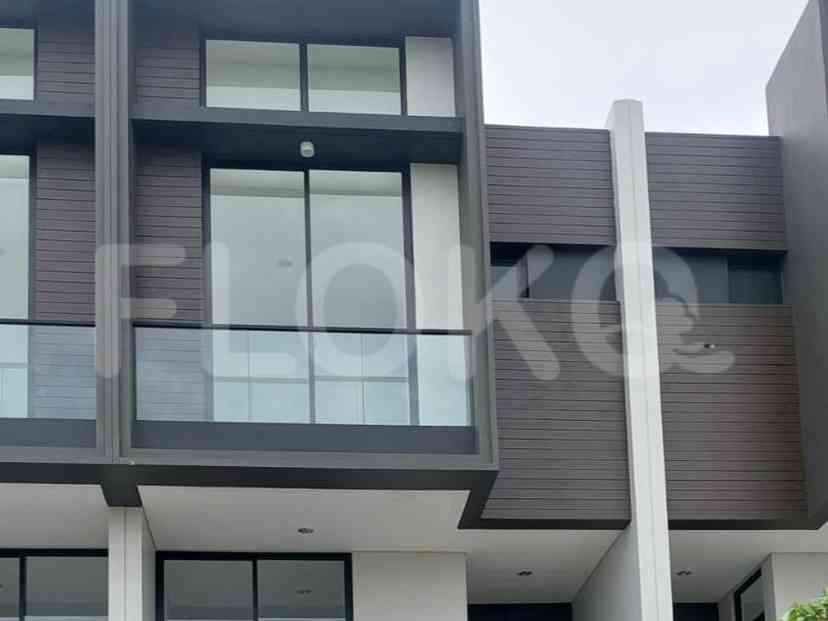 150 sqm, 3 BR house for rent in Golf Island, Kamal Muara 2