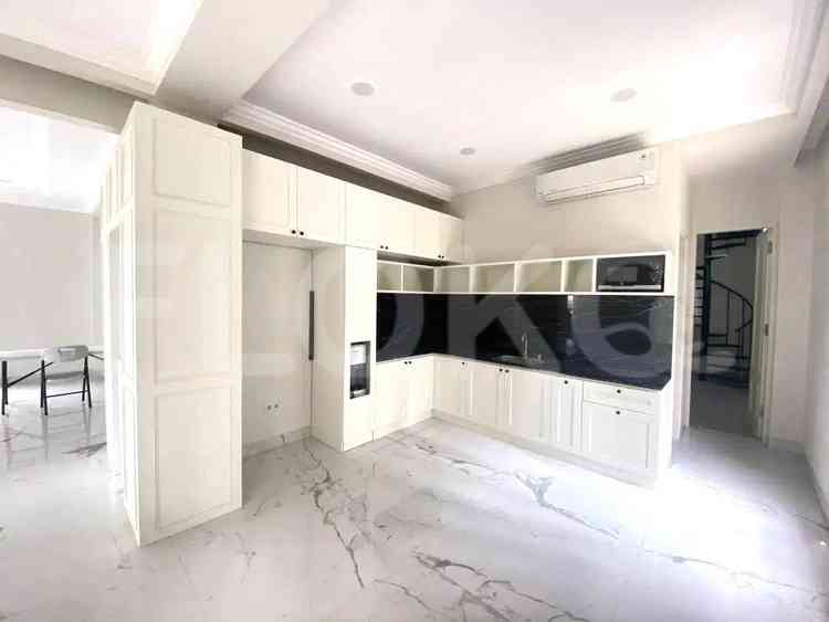 Dijual Rumah 6 BR, Luas 500 m2 di Jl. Tanah Kusir II, Pondok Indah 7