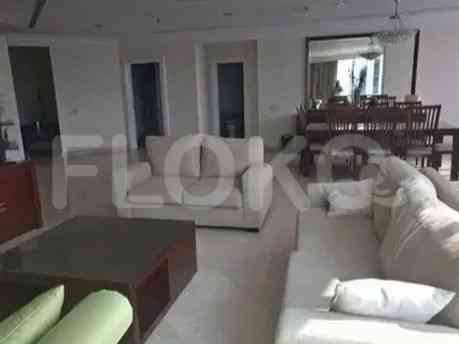 4 Bedroom on 5th Floor for Rent in Simprug Terrace Apartemen - ftecf5 1