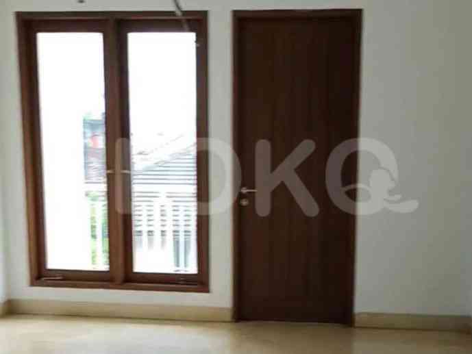 332 sqm, 5 BR house for sale in Puri Maharnai, Pejaten 4