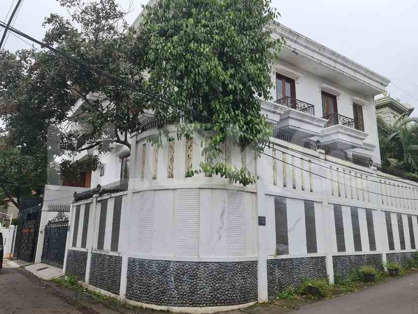 Disewakan Rumah 4 BR, Luas 460 m2 di Cilandak, Cilandak 1