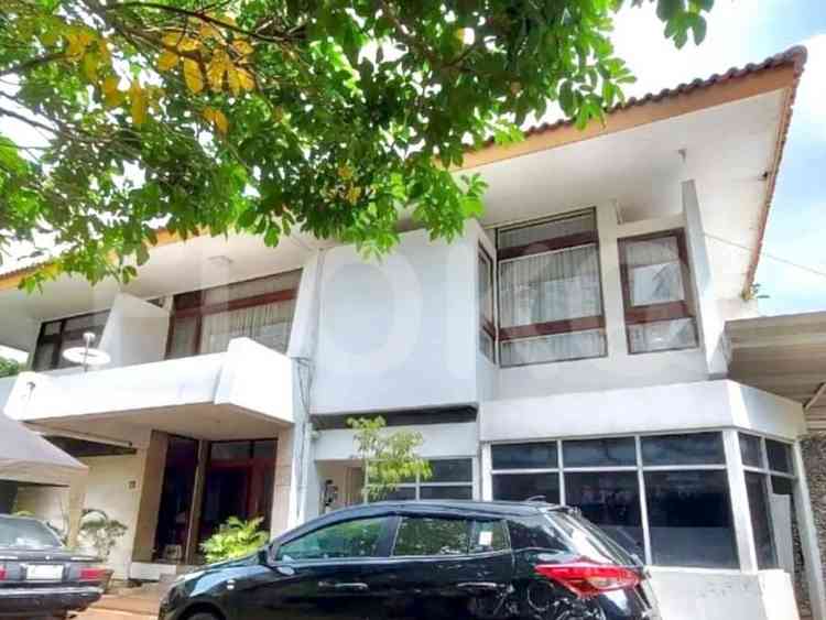 Dijual Rumah 6 BR, Luas 600 m2 di Kuningan, Kuningan 1