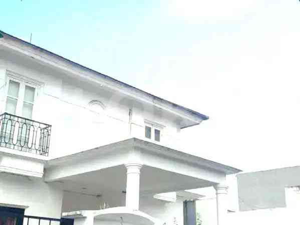 300 sqm, 4 BR house for sale in Jl. Kelapa Gading, Cilandak 5