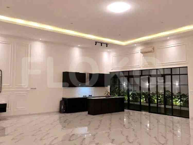 Dijual Rumah 5 BR, Luas 400 m2 di Jl. Wijaya Kusuma, Cilandak 7