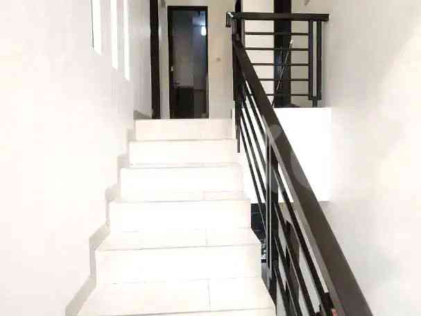 200 sqm, 4 BR house for sale in Jl. Semali, Pejaten 10