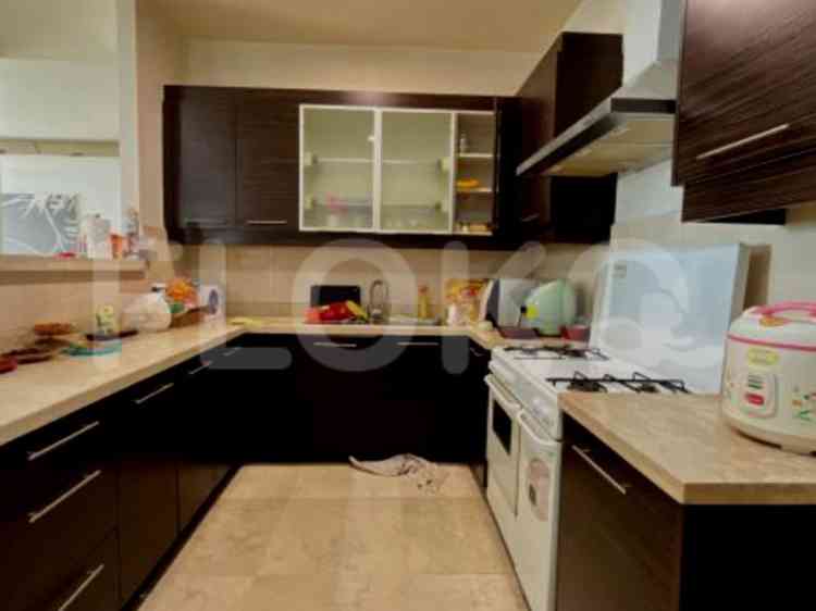 Dijual Apartemen 3 BR, Lantai 4, Luas 150 m2 di Kebayoran Lama 3