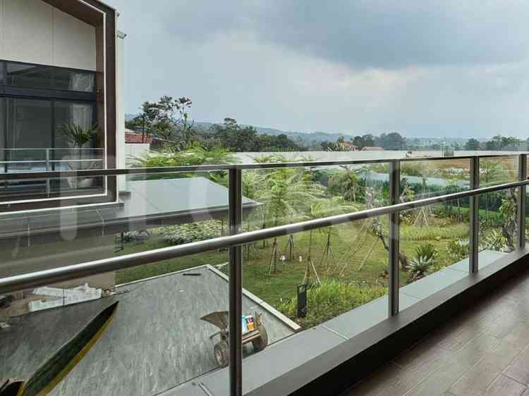 Dijual Rumah 4 BR, Luas 225 m2 di Jl. Orchard Riviera Sanctuary, Sentul 7