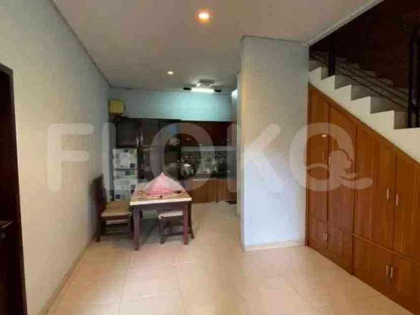 180 sqm, 5 BR house for sale in Cirendeu, Ciputat 3