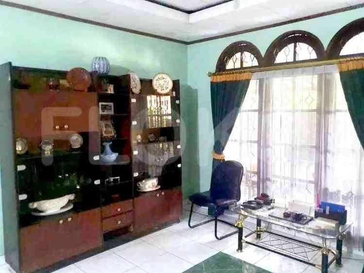 Dijual Rumah 3 BR, Luas 180 m2 di Jakasampurna, Bekasi 5