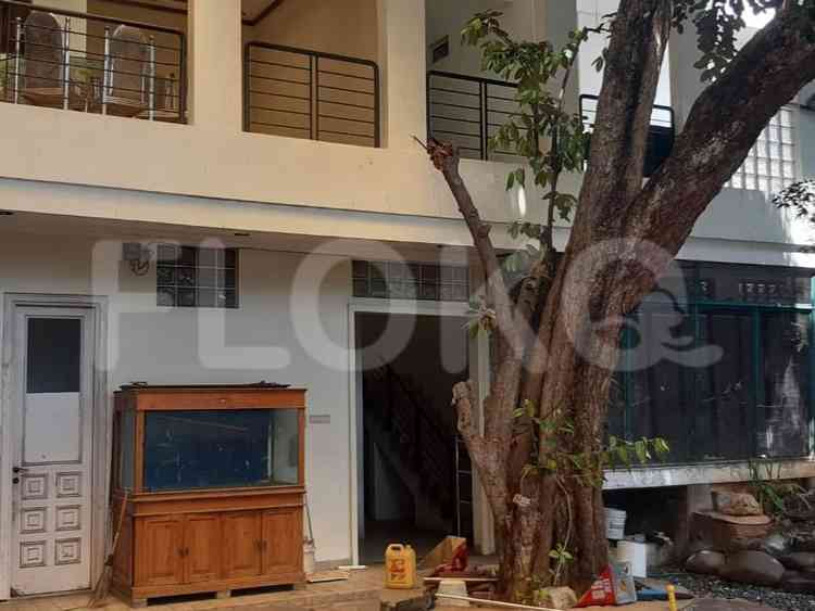 1000 sqm, 6 BR house for rent in Kebon Jeruk, Kebon Jeruk 11