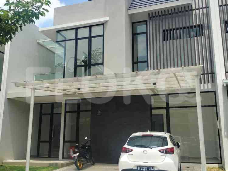 Disewakan Rumah 4 BR, Luas 160 m2 di PIK 2, Kamal Muara 1