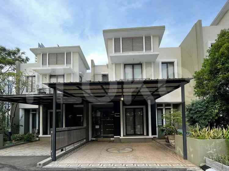 Disewakan Rumah 4 BR, Luas 240 m2 di Thamrin City, Thamrin 1