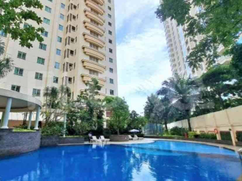 185 sqm, 14th floor, 3 BR apartment for sale in Teuku Nyak Arief 1