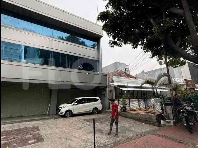 615 sqm, shophouse for rent in Batu Tulis Raya, Juanda 1