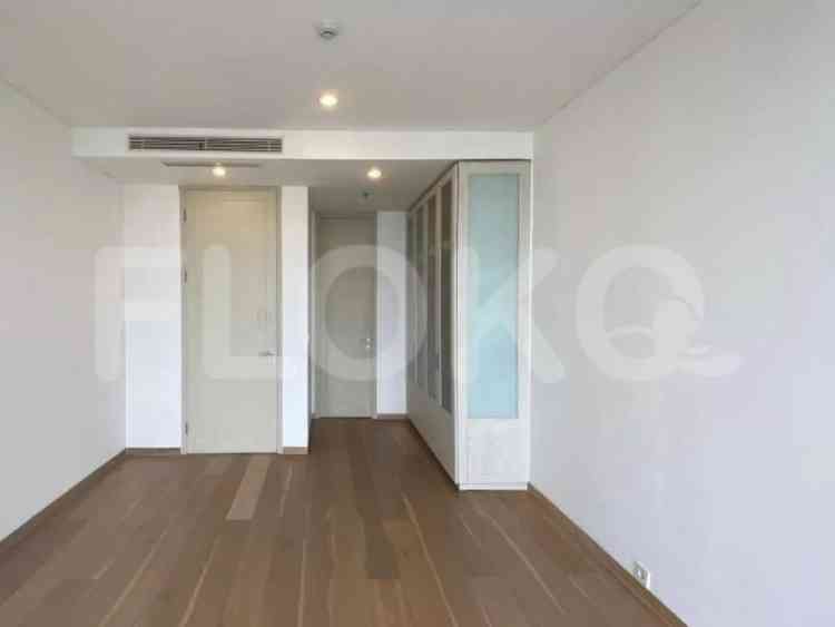 147 sqm, 21st floor, 3 BR apartment for sale in TB Simatupang 3