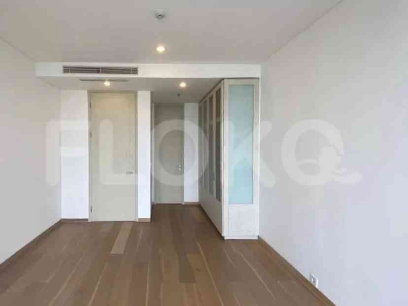 147 sqm, 21st floor, 3 BR apartment for sale in TB Simatupang 3