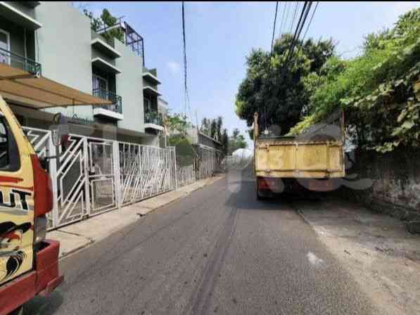 700 sqm, Land for Sale in Jl Raya Palmerah Barat, Palmerah 3