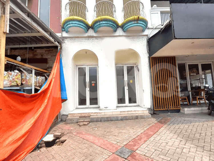 80 sqm, shophouse for rent in Land Avenue Sentul Nirwana, Bogor 1