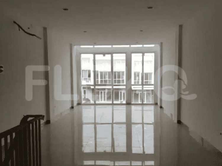 131 sqm, shophouse for rent in Gunung Putri, Bogor 2