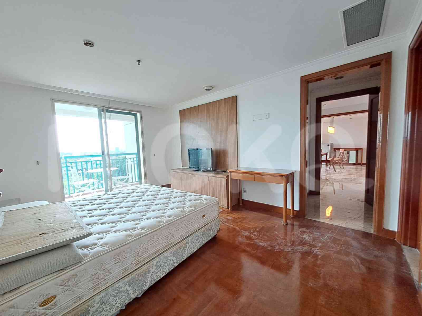 Tipe 3 Kamar Tidur di Lantai 10 untuk disewakan di Pondok Indah Golf Apartemen - fpoe33 5