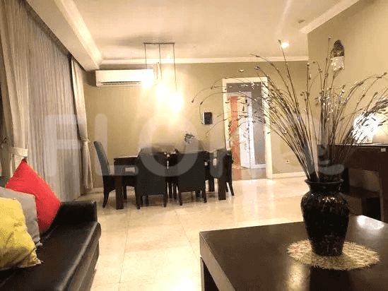 181 sqm, 8th floor, 3 BR apartment for sale in Tanah Abang 3