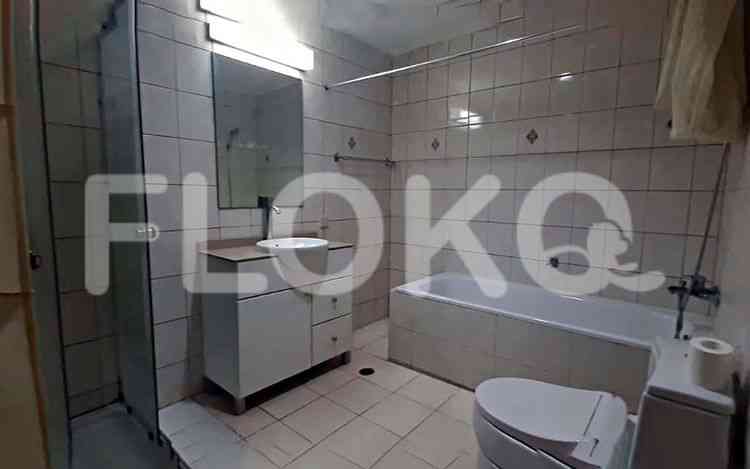 4 Bedroom on 10th Floor for Rent in Bumi Mas Apartment - ffadca 8