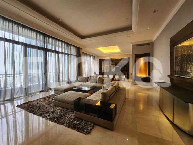 3 Bedroom on 30th Floor for Rent in Airlangga Apartment - fmefe3 2