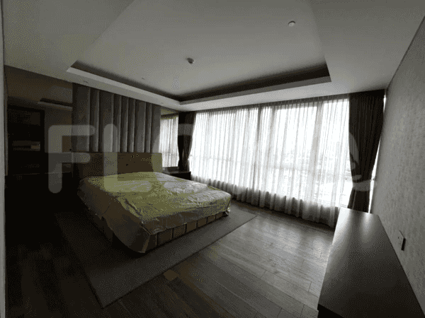 283 sqm, 6th floor, 3 BR apartment for sale in Kebayoran Lama 4