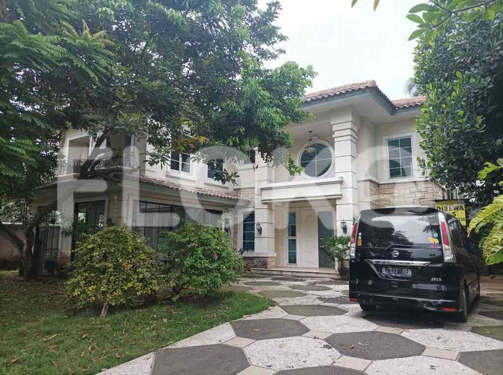 Disewakan Rumah 4 BR, Luas 660 m2 di Cikarang 1