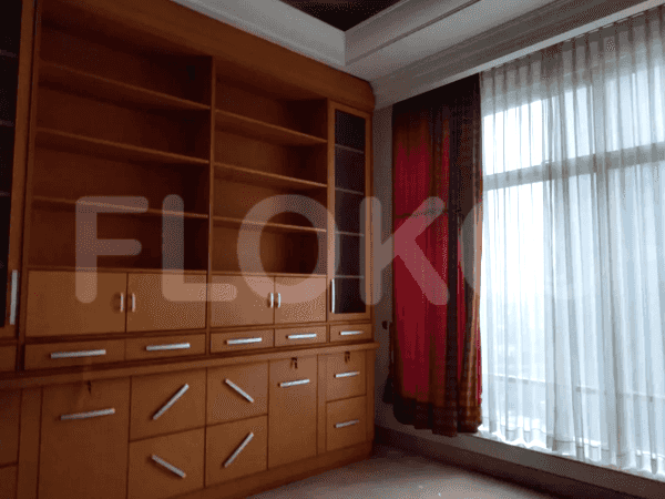 440 sqm, 27th floor, 4 BR apartment for sale in Setiabudi 4