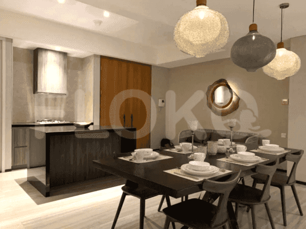 300 sqm, 10th floor, 3 BR apartment for sale in Kuningan 3