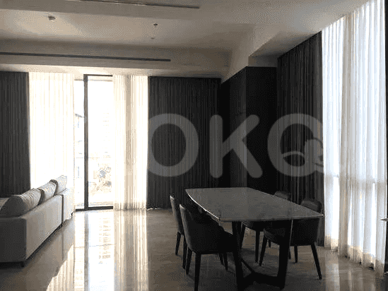 180 sqm, 9th floor, 2 BR apartment for sale in Setiabudi 1