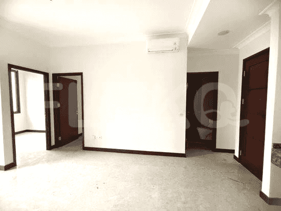 Dijual Apartemen 2 BR, Lantai 8, Luas 60 m2 di Permata Hijau 2