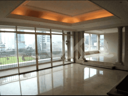 330 sqm, 11th floor, 4 BR apartment for sale in Setiabudi 5