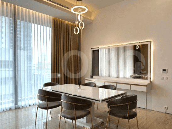 221 sqm, 30th floor, 3 BR apartment for sale in Setiabudi 3