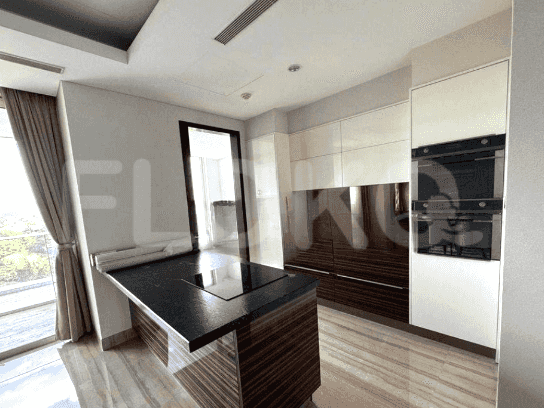 283 sqm, 10th floor, 3 BR apartment for sale in Kebayoran Lama 4