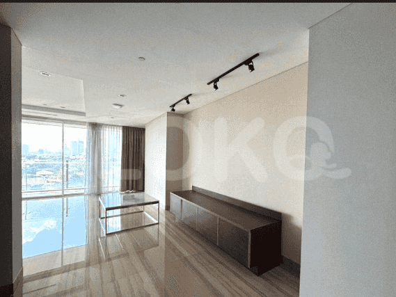 283 sqm, 10th floor, 3 BR apartment for sale in Kebayoran Lama 2