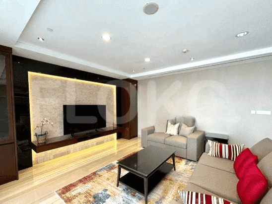 276 sqm, 23rd floor, 3 BR apartment for sale in Kebayoran Lama 3