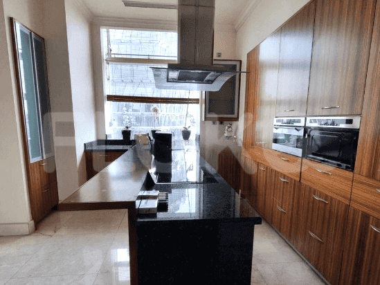 500 sqm, 13th floor, 4 BR apartment for sale in Kebayoran Baru 7