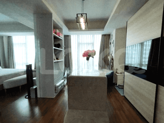 148 sqm, 6th floor, 2 BR apartment for sale in Kelapa Gading 8