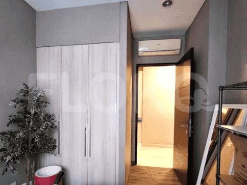 146 sqm, 2nd floor, 3 BR apartment for sale in Senayan 11