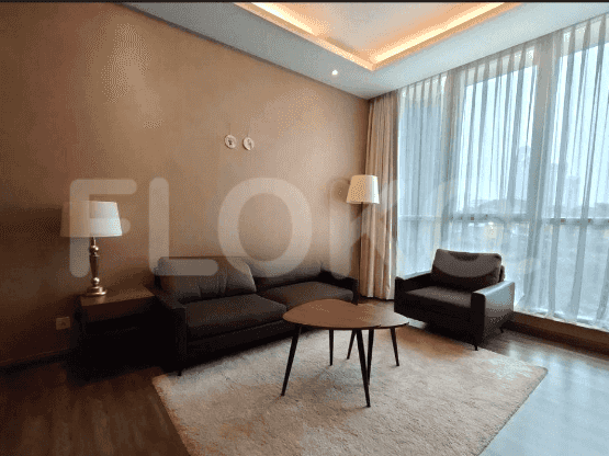 Dijual Apartemen 1 BR, Lantai 3, Luas 69 m2 di Senayan 1