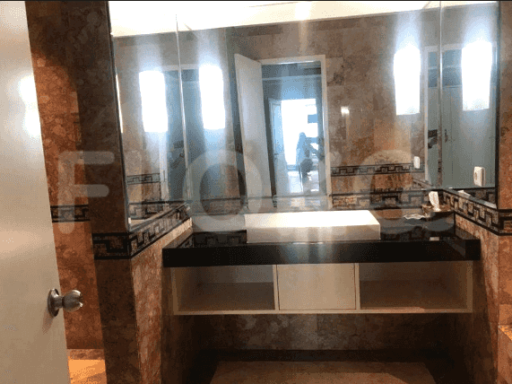 160 sqm, 13th floor, 2 BR apartment for sale in Tanah Abang 7