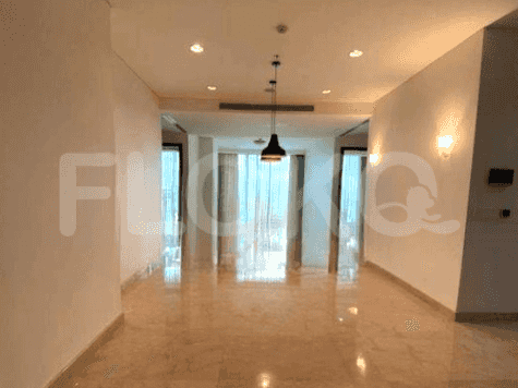 Dijual Apartemen 3 BR, Lantai 18, Luas 179 m2 di Gandaria 1