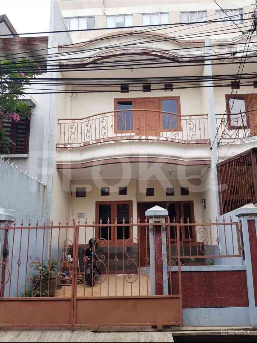 150 sqm, 3 BR house for sale in Tomang, Grogol 1