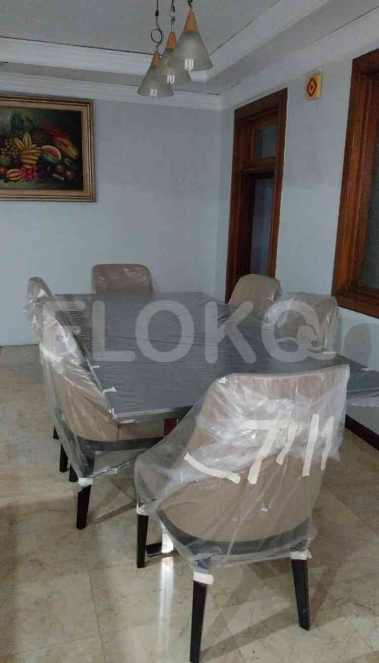 225 sqm, 5 BR house for rent in Cikini Sektor 7, Bintaro 3