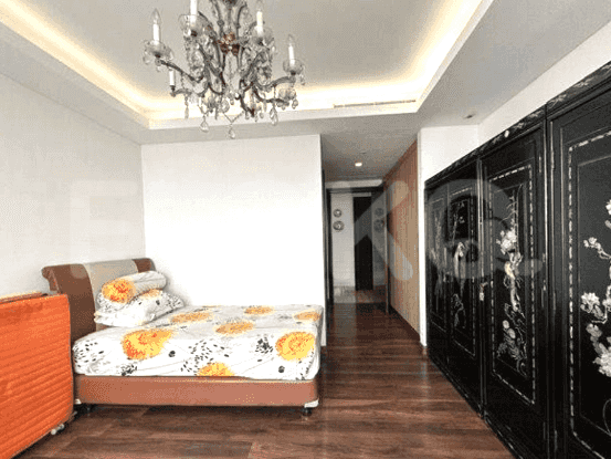 Dijual Apartemen 3 BR, Lantai 17, Luas 363 m2 di Kebayoran Lama 2