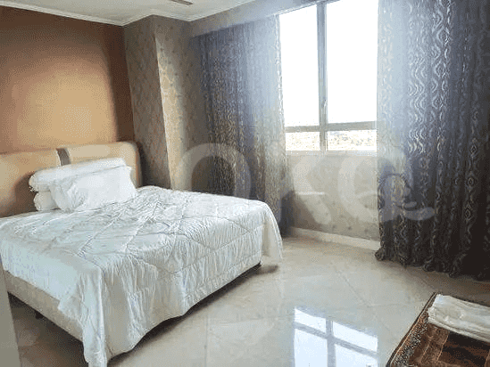 165 sqm, 20th floor, 3 BR apartment for sale in Teuku Nyak Arief 4