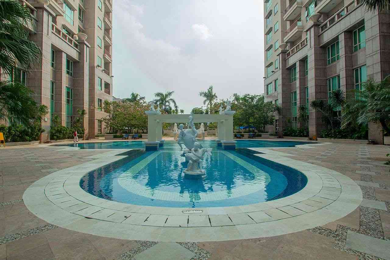 Swimming Pool Senayan Residence